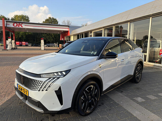 Peugeot 3008 1.2 Hybrid 136 GT