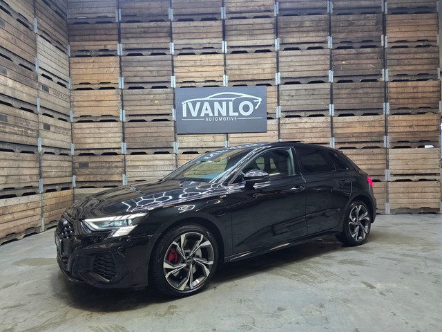 Audi A3 Sportback 45 TFSI e S edition Competition LED PanoCamera Navi LM