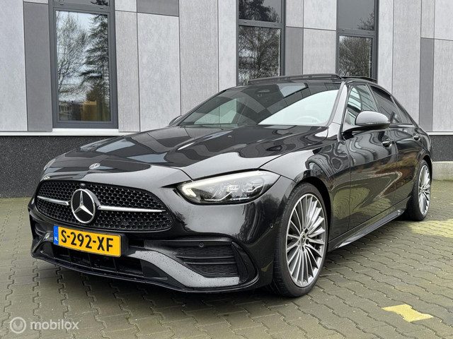 Mercedes-Benz C-Klasse 180 AMG Line Camera|Night|Pano|Sfeer|