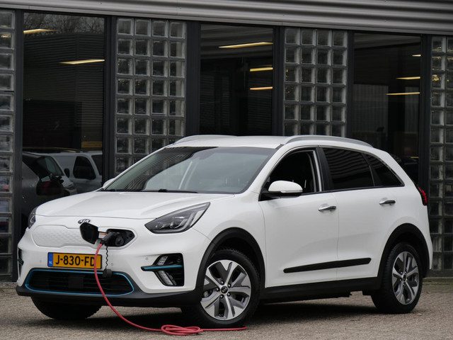Kia e-Niro 64kWh/ 3-FASE/ SOH 100%/ EXECUTIVELINE/