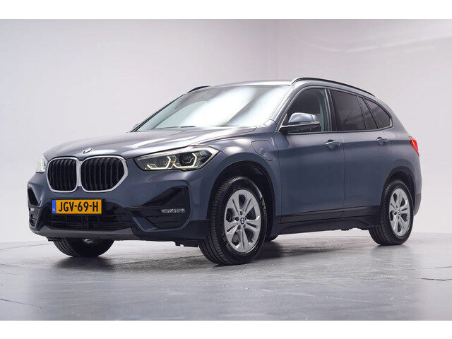 BMW X1 xDrive25e Executive Sport Aut. [ Head-up Navi Leder Sportstoelen Camera ]