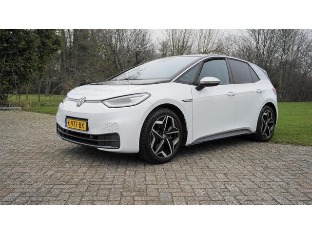 Volkswagen ID.3 First Plus 58 kWh Camera verwarmde stoelen SOH Rapport