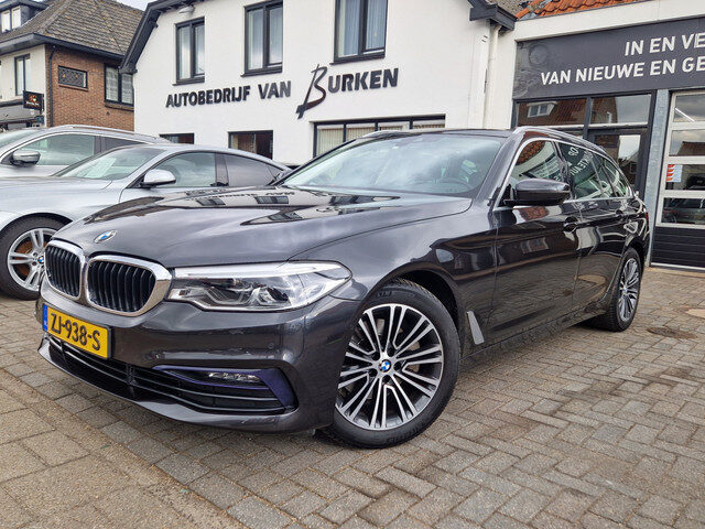 BMW 5 Serie touring 520i High Executive Edition,Panoramadak,Stoelverwarming,Navgatie,Achteruitrij ca