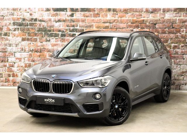 BMW X1 sDrive20i Executive Automaat