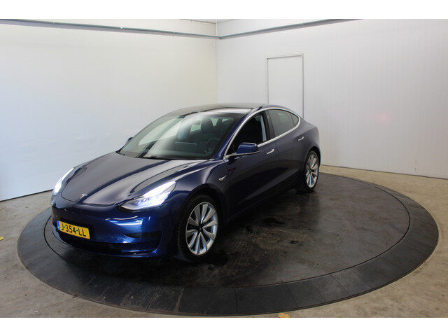 Tesla Model 3 Standard RWD Plus 60 kWh