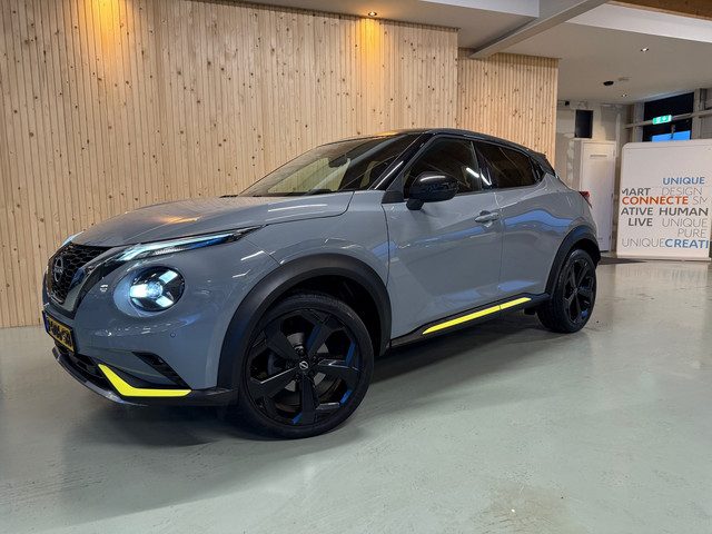 Nissan Juke 1.0 DIG-T Kiiro FULL LED, CAMERA 19 INCH LIMITED BATMAN EDITION