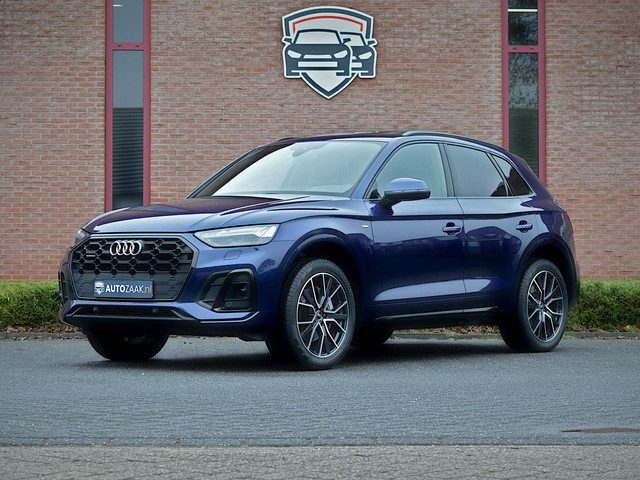 Audi Q5 50 TFSIe Quattro S line | Pano | Tour | Trekhaak