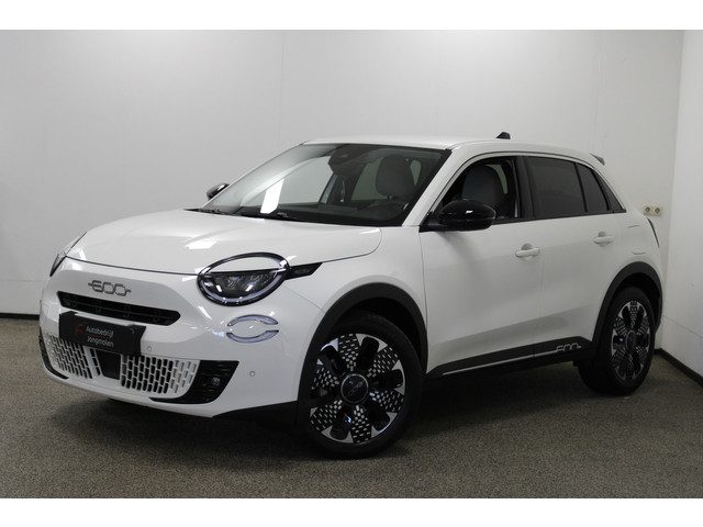 Fiat 600 1.2 Hybrid La Prima