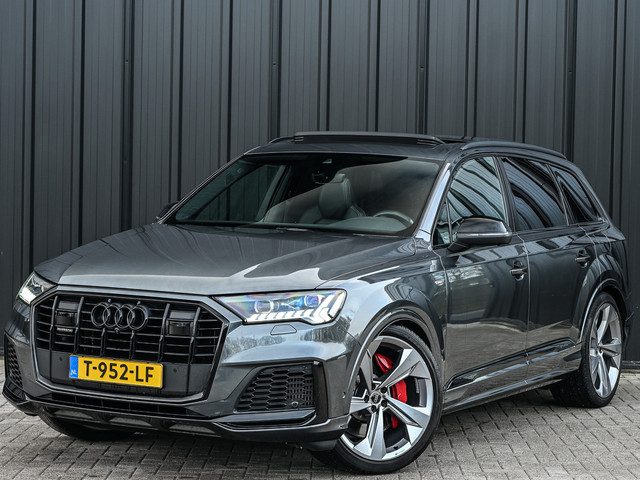 Audi Q7 60 TFSI e quattro Competition · Panoramadak · Luchtvering · B&O Sound · RS Seats · 360 Camer