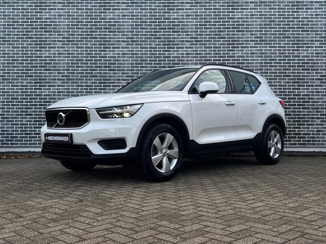 Volvo XC40 1.5 T2 Momentum