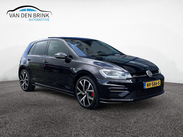 Volkswagen Golf 1.0 TSI R-line Dynaudio Pano LED