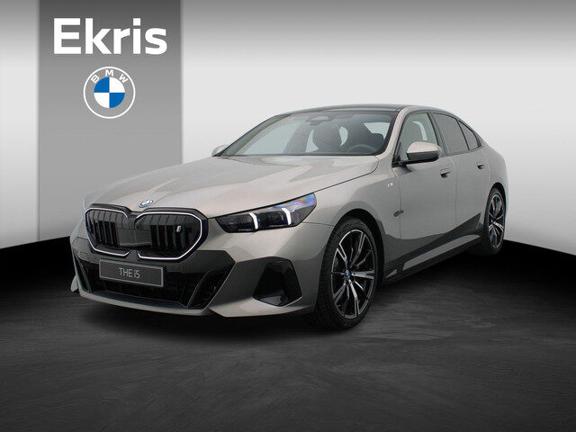 BMW i5 eDrive40