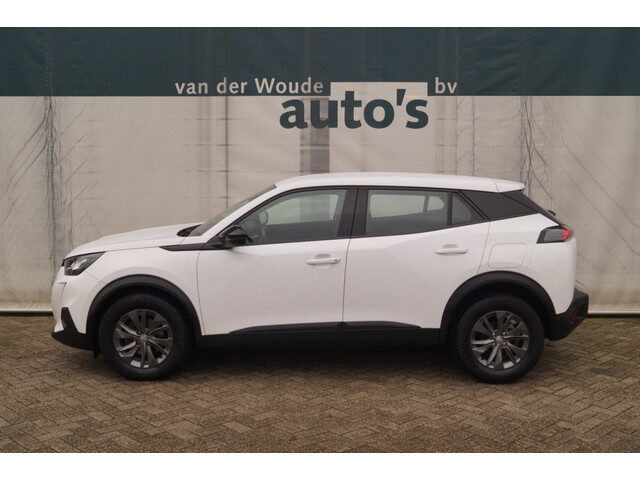 Peugeot 2008 1.2 PureTech 130pk Active Pack -NAVI-CAM-PDC-
