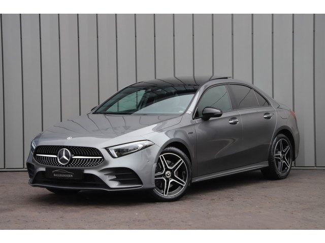 Mercedes-Benz A-Klasse 250e Sedan AMG | 218PK | Pano | Keyless-go | Sfeerverlichting | Memory | Mult