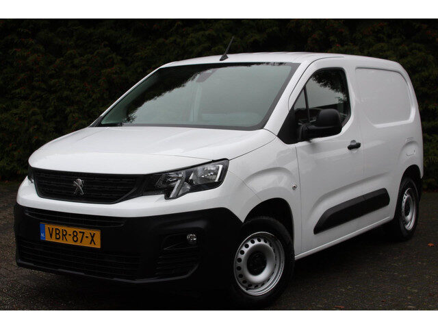 Peugeot Partner 1.6 BlueHDI Premium 75PK | Airco | Achterklep | Cruise Control | Elektrische Ramen