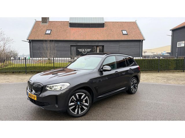BMW iX3 Executive 80 kWh SOH 94% PANORAMADAK LEER APPLE-CARPLAY LED-XENON
