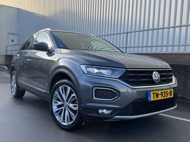 Volkswagen T-Roc 1.5 TSI Sport Line I Lane + Front Assist I Camera