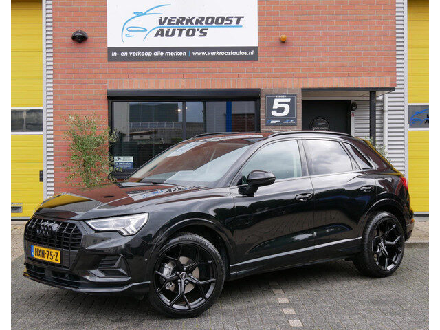 Audi Q3 35 TFSI S edition leder. camera. CarPlay. stoelverwarming