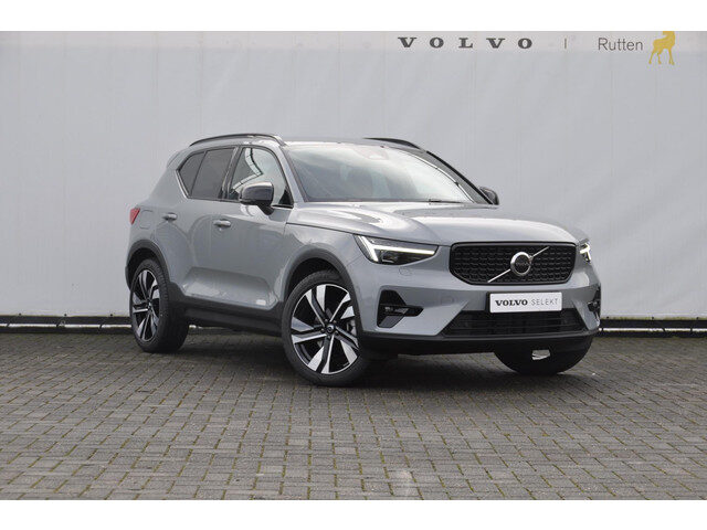 Volvo XC40 B4 211PK Automaat Plus Dark
