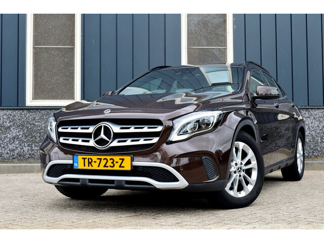 Mercedes-Benz GLA 180 Business Solution Plus Upgrade Edition