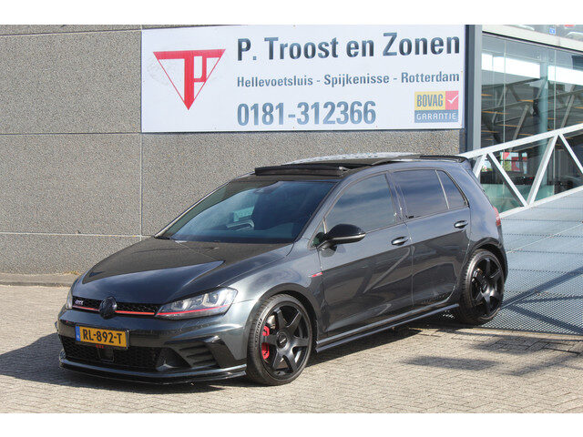 Volkswagen Golf 2.0 TSI GTI Clubsport Automaat/Panoramadak/Apple carplay/Navigatie/Bearlock/Kleppens