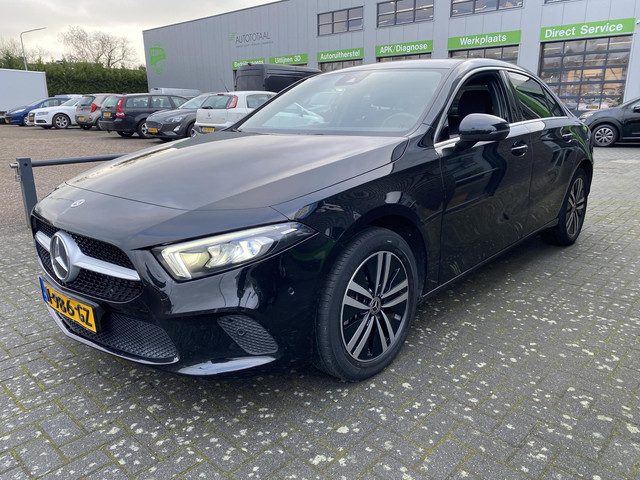 Mercedes-Benz A-Klasse 250 e Limousine Business Solution Luxury Limited