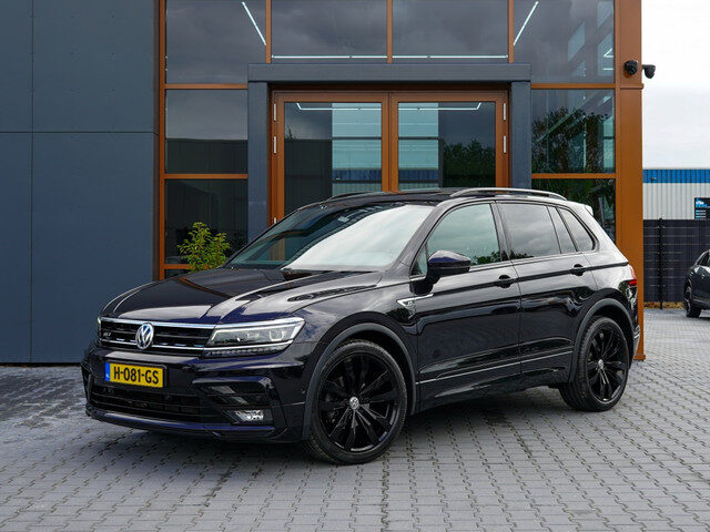Volkswagen Tiguan 1.5 TSI Highl. Bus R | 3X R-Line | Pano | Trekhaak | Adap. Cruis