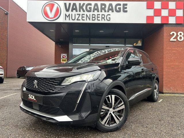 Peugeot 3008 1.6 HYbrid 225 Allure // FULL LED // NAVI + CARPLAY // CAMERA // CLIMA // PDC V+A // CR