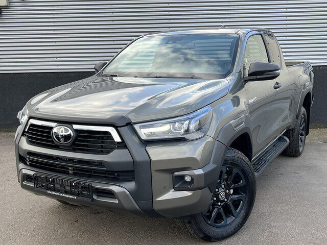 Toyota Hilux 2.8 D-4D Xtra Cab Invincible Automaat