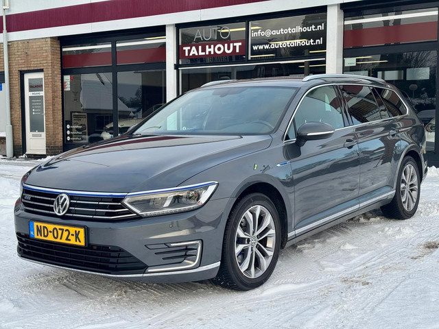 Volkswagen Passat Variant 1.4 TSI GTE Connected Series | HYBRIDE | TREKHAAK | NAVIGATIE | STOELMASSA