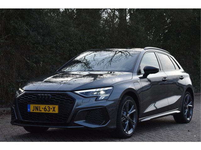 Audi A3 Sportback 40 TFSI e Advanced edition 204 pk 3x S-Line Daytone grijs