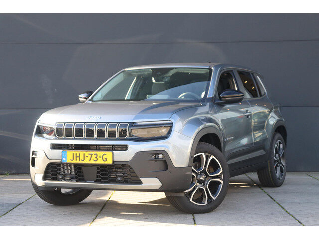 Jeep Avenger 1.2 e-Hybrid Summit