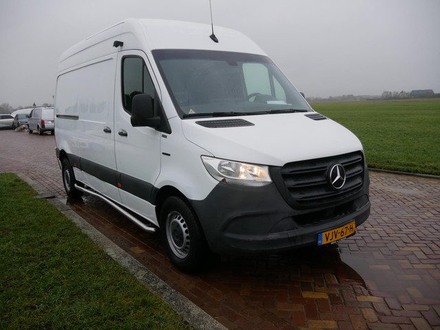 Mercedes-Benz eSprinter E-Sprinter L2H2 55 kWh AC SOH-93% ** 9499 EX BTW **