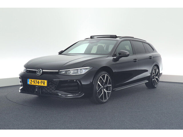 Volkswagen Passat Variant 1.5 eTSI 150pk DSG R-Line Business Black Style