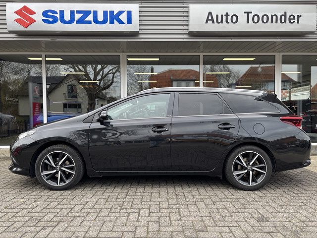 Toyota Auris Touring Sports 1.2T Dynamic
