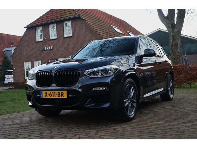BMW X3 XDrive30i High Executive Aut. | M-pakket | Panorama | Adaptieve Cruis | HUD | Stuurwielverwar