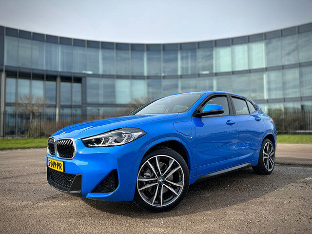 BMW X2 XDrive25e M-Sport High Executive Pano memory HUD Camera