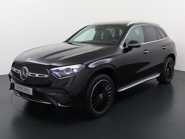 Mercedes-Benz GLC 300e AMG 4Matic // Burmester // Trekhaak // Panoramadak // Distronic // Rijassiste
