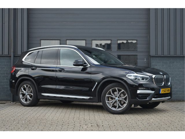 BMW X3 xDrive20i High Executive Edition | PANO | TREKHAAK | CAMERA |