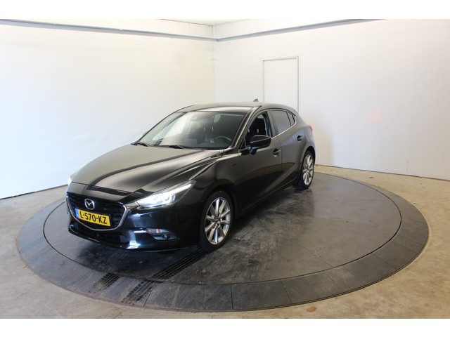 Mazda 3 2.0 SkyActiv-G 120 Camera Bose Head-up Winter pack Navi