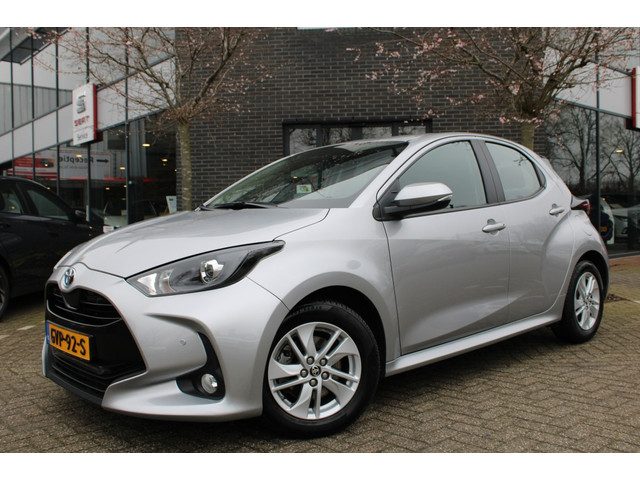 Toyota Yaris 1.5 Hybrid Active Led/Cam/Pdc 2x/Winterp/Climate "RIJKLAAR"