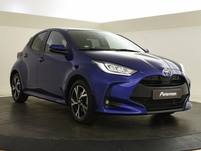 Toyota Yaris 1.5 Hybrid 115 First Edition | All Seasons | Led | Carplay