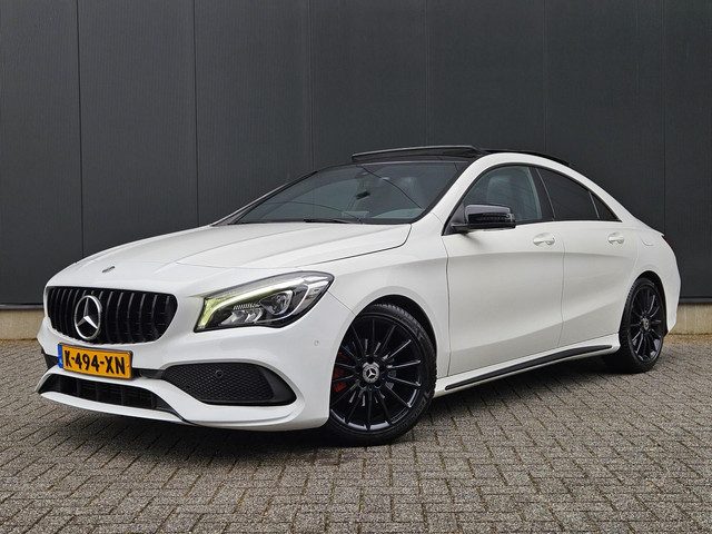 Mercedes-Benz CLA 180 AMG Panoramadak Camera Sfeerverlichting Leder Dealeronderhouden