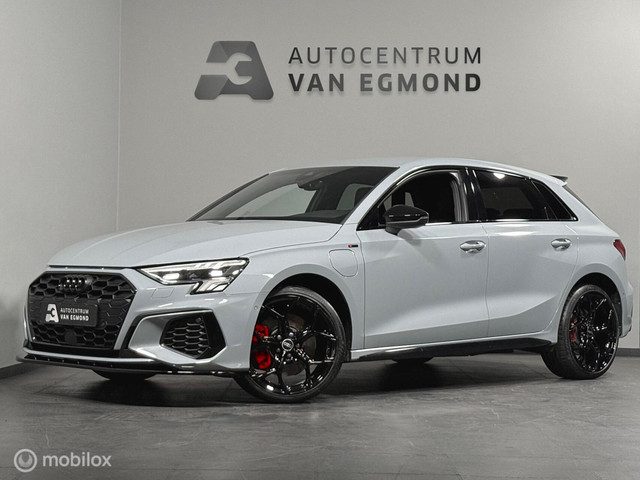 Audi A3 Sportback 45 TFSIe 2X S-LINE | UNIEK! | B&O