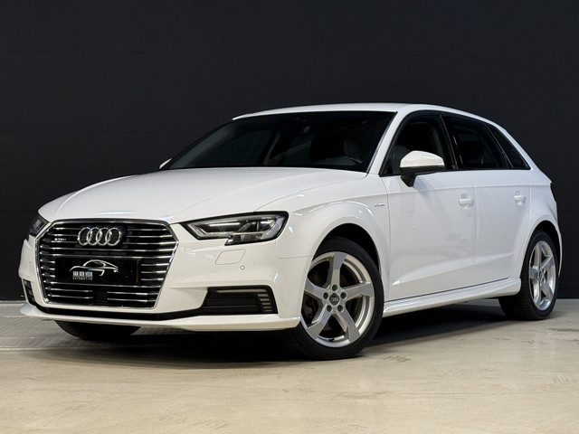 Audi A3 Sportback 1.4 e-tron Sport | Keyless Entry/Start | Stoelverwarming | Navigatie | Trekhaak |