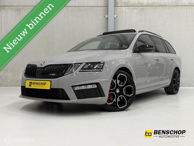 Škoda Octavia Combi 2.0 TSI VRS 245 Panodak Virtual Alcantara Navi Carplay Trekhaak
