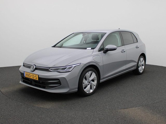 Volkswagen Golf 1.5 eHybrid Life Edition