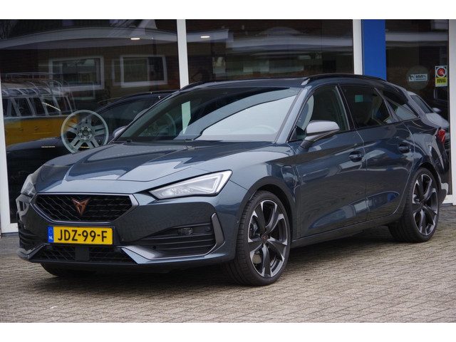 Cupra Leon Sportstourer 1.4 Hybrid 245PK VZ Panoramadak Camera App-connect