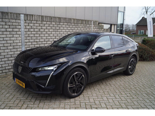 Peugeot 408 1.2 PureTech GT 130 PK Autom Panodak Leder/Alcantara Navi Camera Clima Adaptieve Cruise