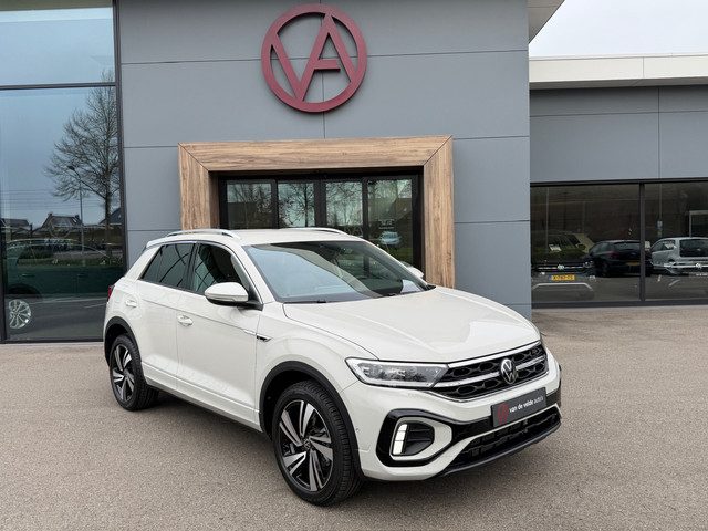 Volkswagen T-Roc 1.5 TSI 150pk DSG R-Line | Camera | Keyless | Elek. Achterklep | Dode hoek | Rijkla